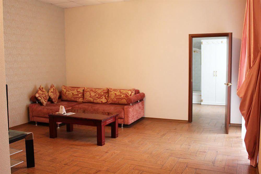 Geneva Park Hotel Odessa Eksteriør billede